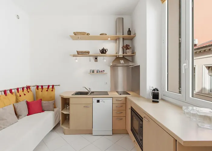 Apartment Charming 4mins From The & Croisette *